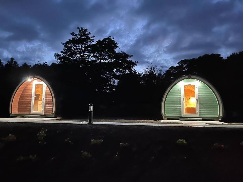 Hotel Berehaven Pods Castletownbere Exterior foto